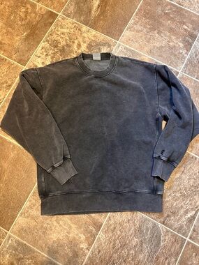 TNA cozy fleece boyfriend grey washed crewneck